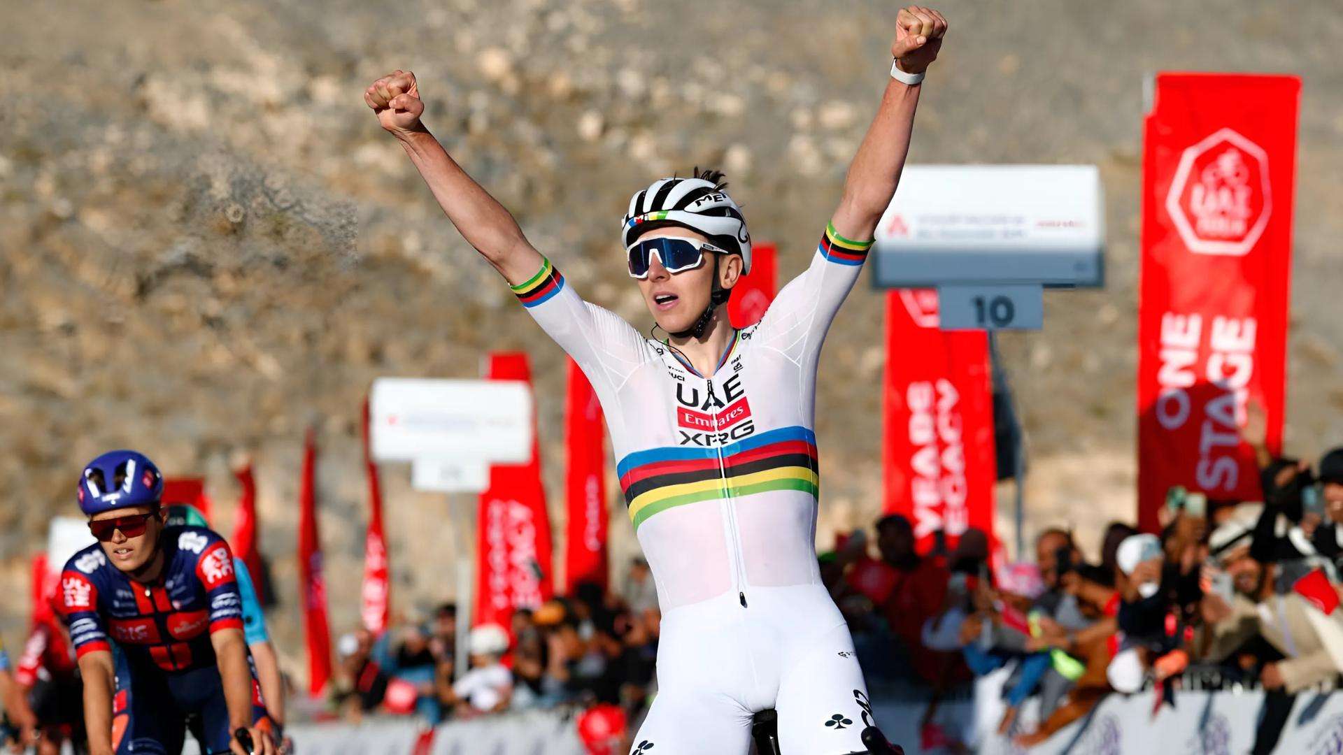 Nový rok, stejný Pogačar! Slovinec ovládl třetí etapu UAE Tour s dojezdem na Jebel Jais!